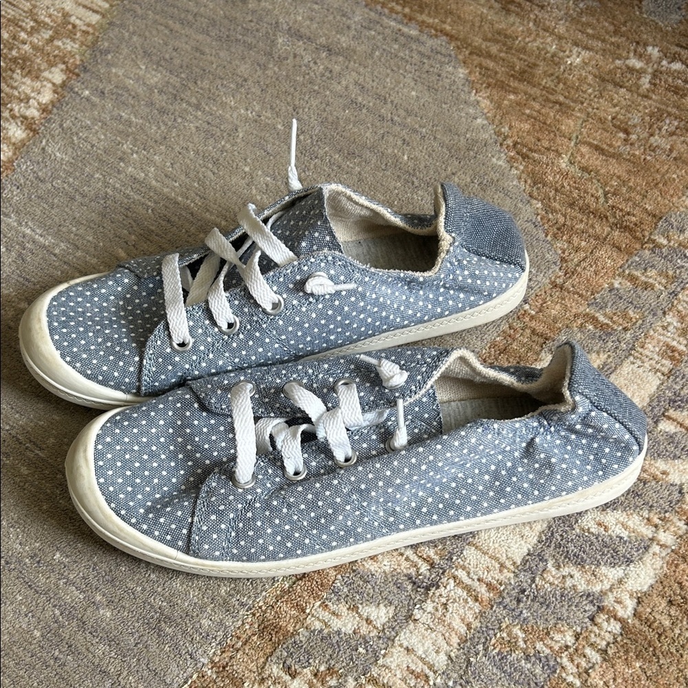 Time and Tru Blue Polka Dot Casual Sneakers
